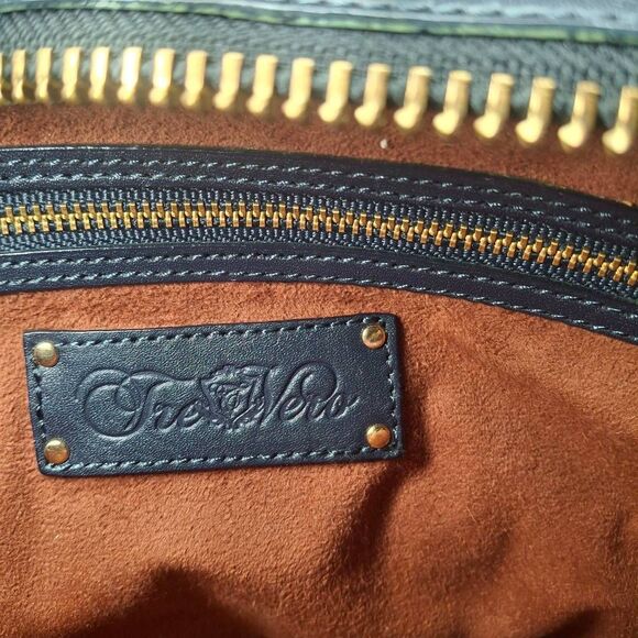 Vintage Tre Vero Navy Blue Leather Shoulder Bag – Adjustable Strap - Picture 8 of 9